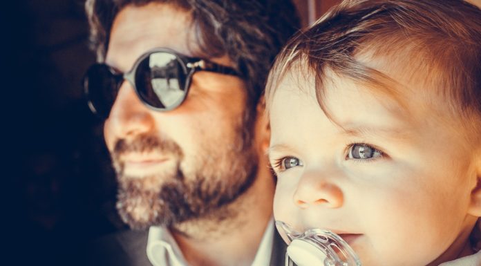 Giv din baby søde kvalitetssutter Baby med sut