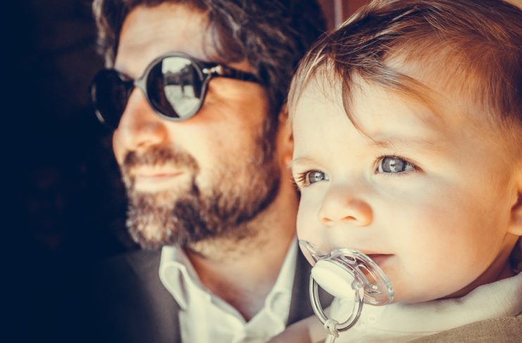 Giv din baby søde kvalitetssutter Baby med sut