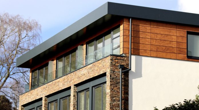 Sådan undgår du at dit hus’ udseende bliver værre med tiden Moderne hus bliver set fra siden