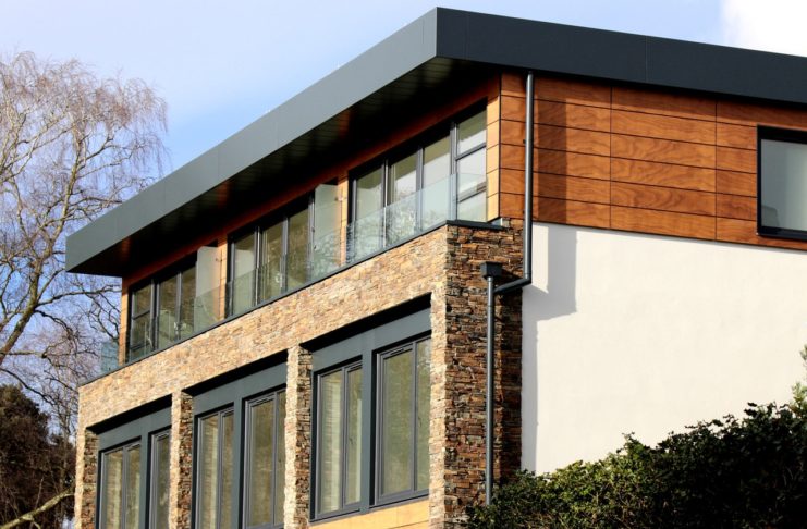 Sådan undgår du at dit hus’ udseende bliver værre med tiden Moderne hus bliver set fra siden