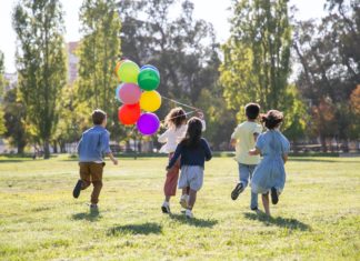 4 gode fødselsdagsgaver til det lille barn balloner